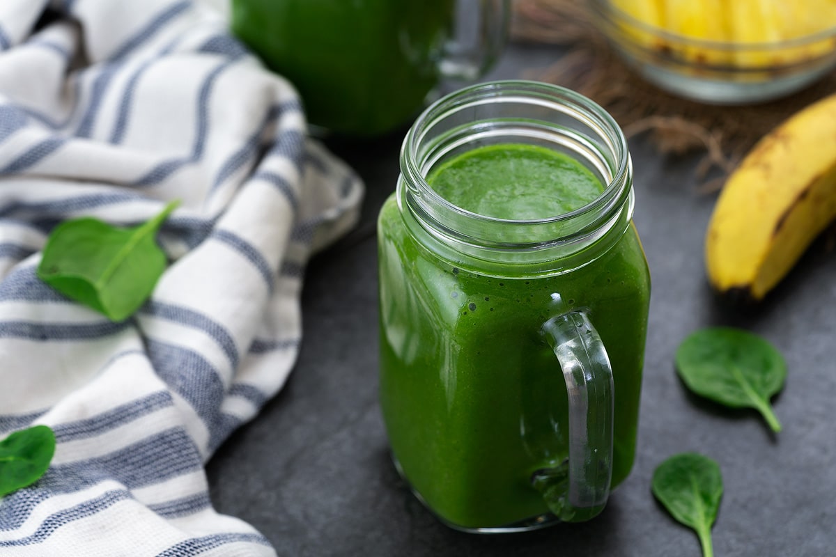Green Smoothie in a Serving Jar